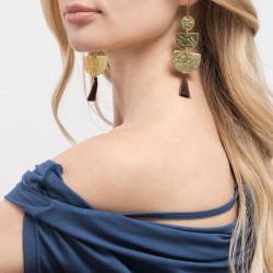 VESTOPAZZO -Orecchini con pendente forme geometriche battute e tassel. Lavorazione artigianale.